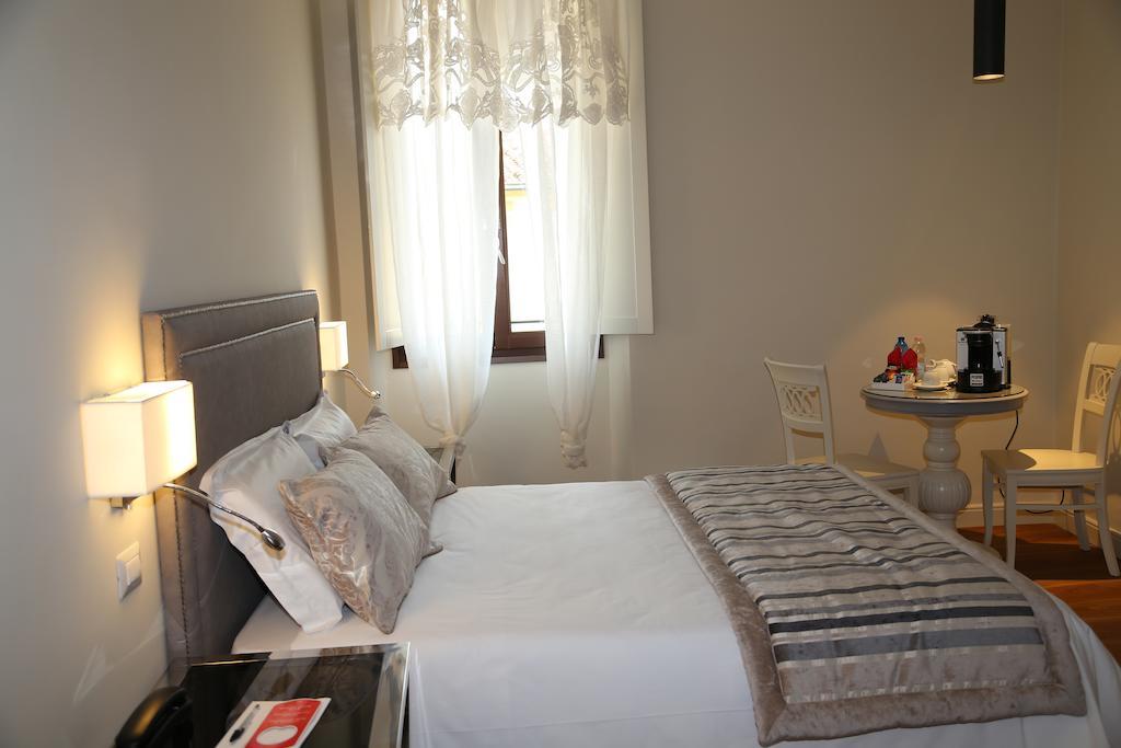 Emozioni Charme Florence Room photo